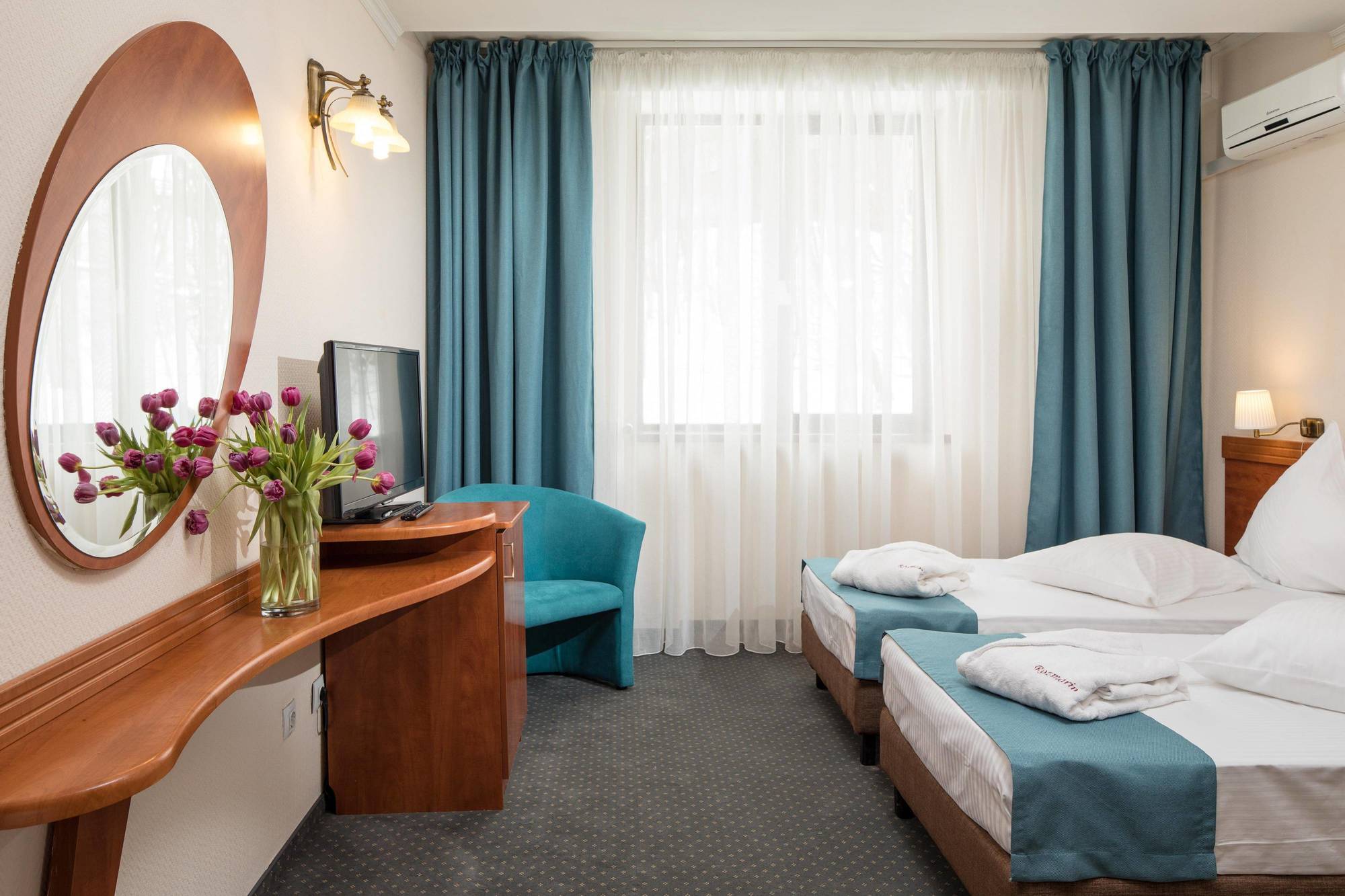Hotel Rozmarin Predeal Bagian luar foto