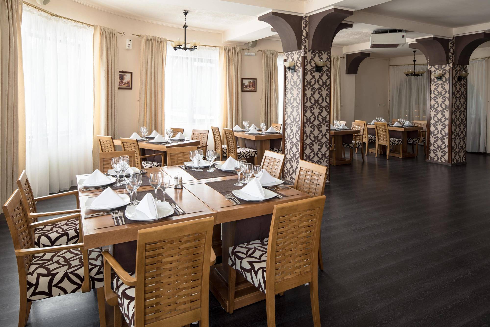 Hotel Rozmarin Predeal Bagian luar foto