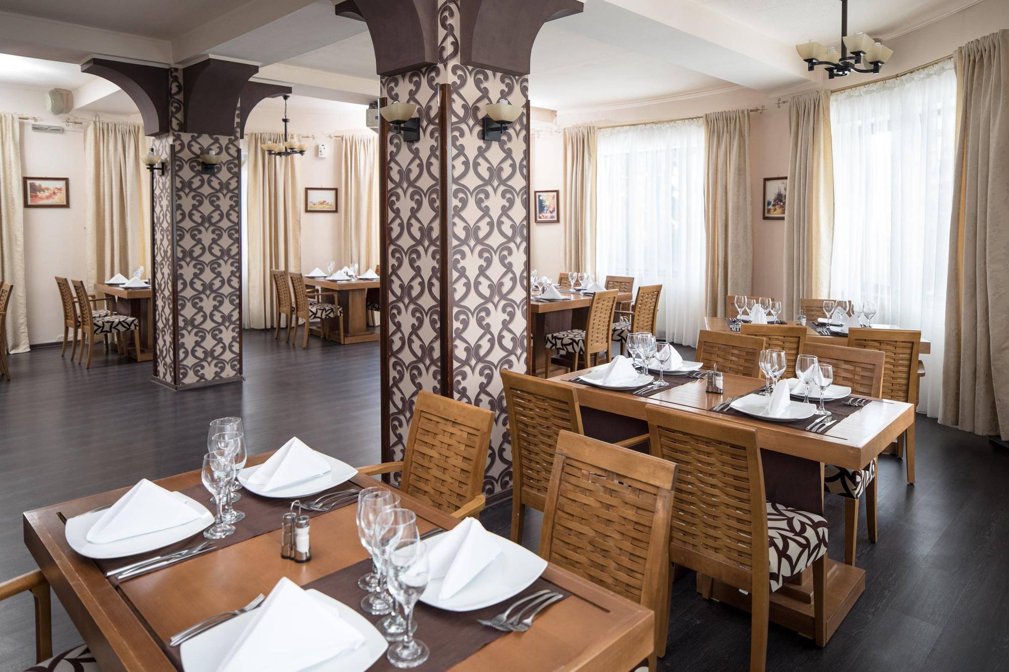 Hotel Rozmarin Predeal Bagian luar foto