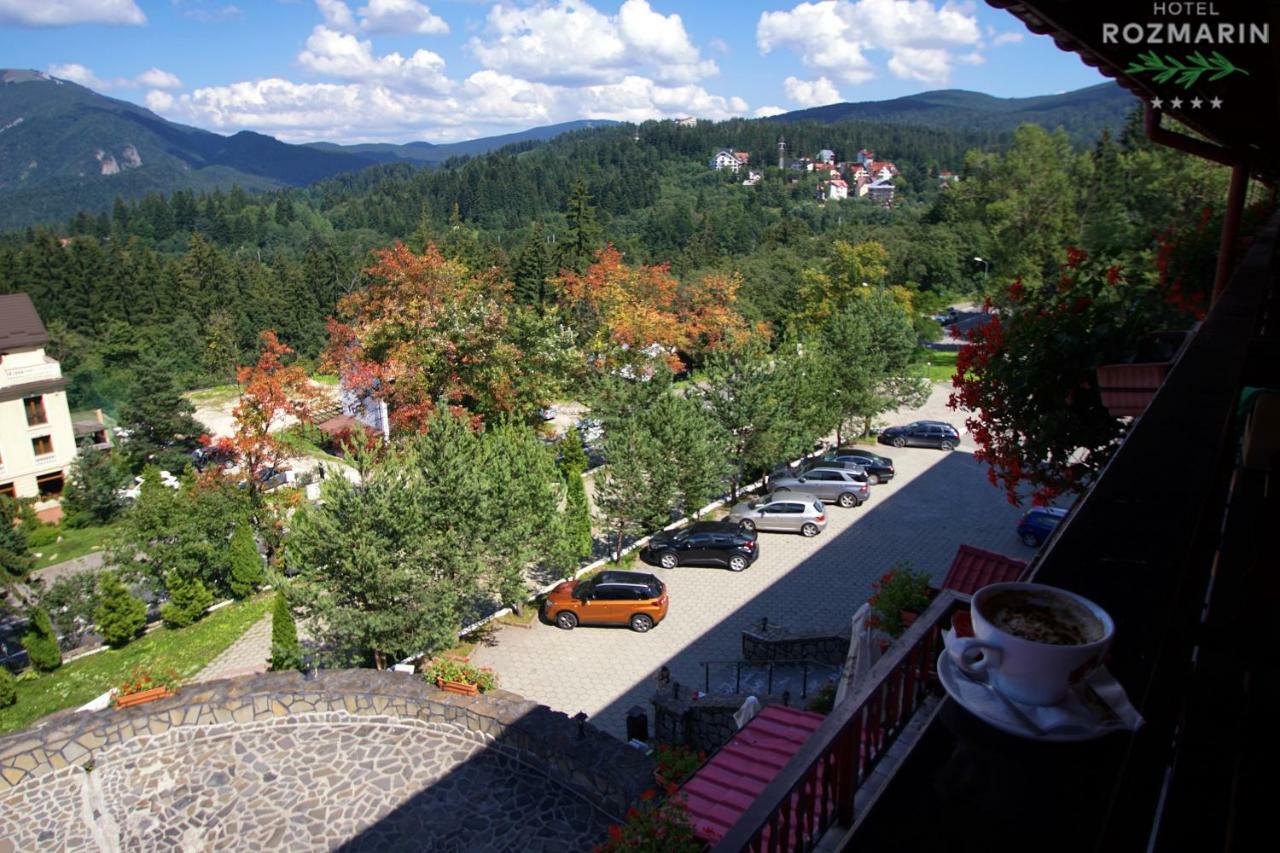Hotel Rozmarin Predeal Bagian luar foto