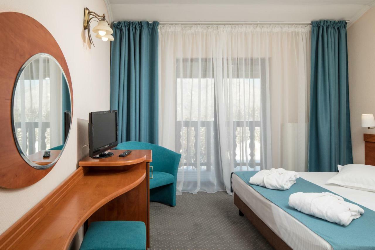 Hotel Rozmarin Predeal Bagian luar foto